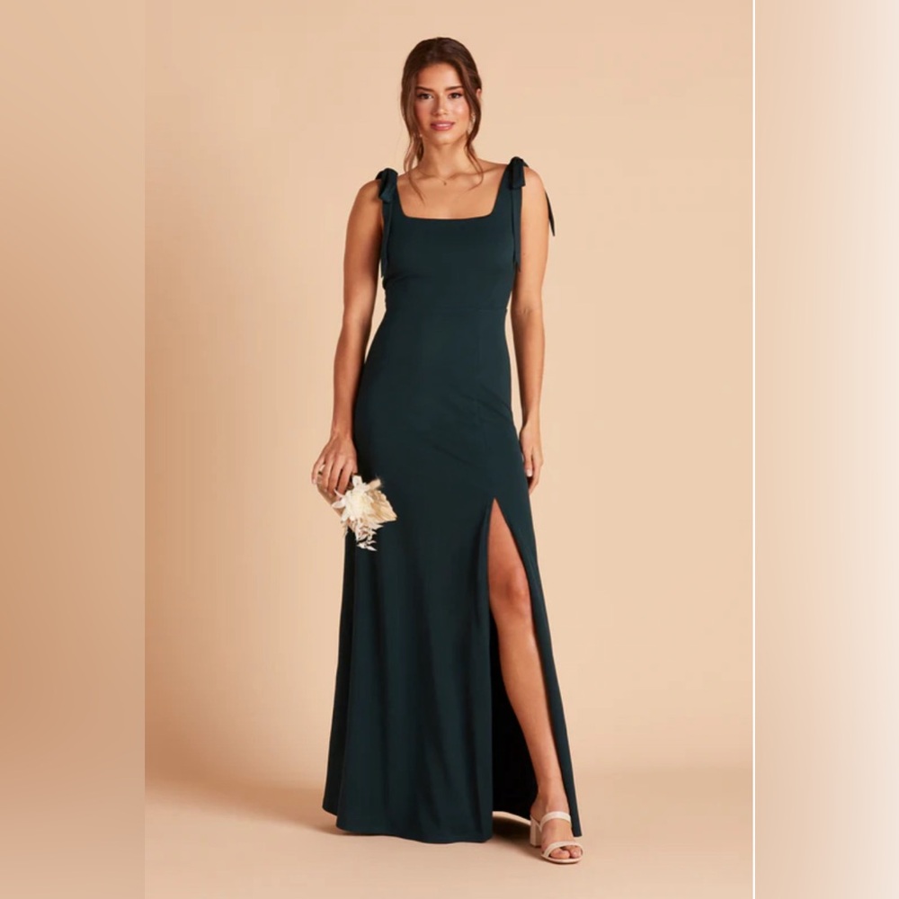 Birdy Grey ALEX CONVERTIBLE DRESS
CREPE EMERALD